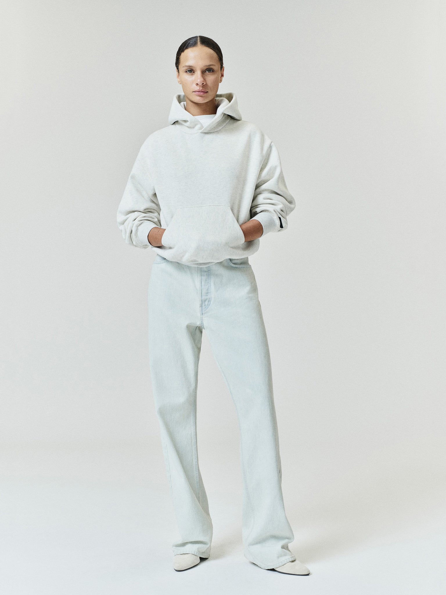 Womens Essentials FW26 Classic Hoodie