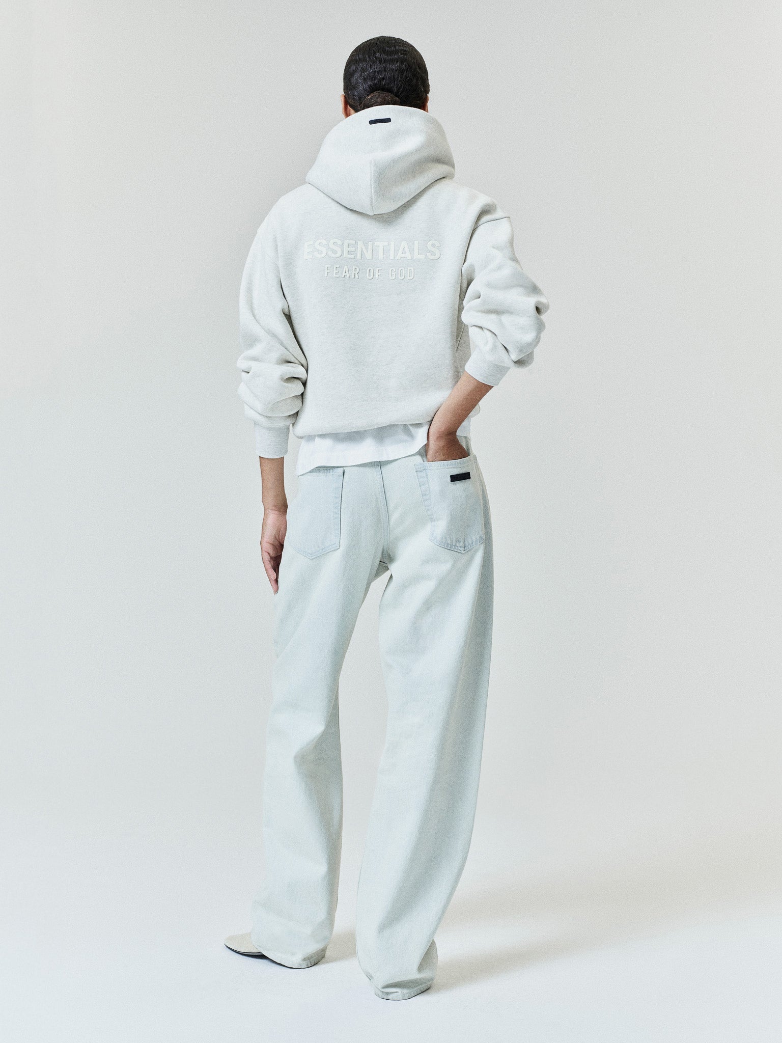 Womens Essentials FW26 Classic Hoodie