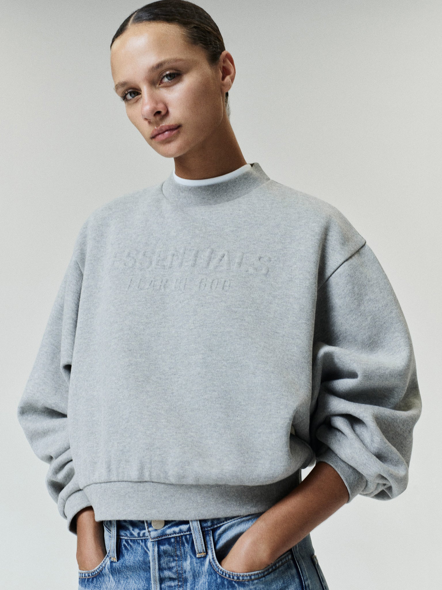 Womens Embossed FW26 Modern Cropped Crewneck